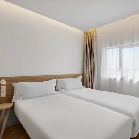 B&B Hotel Viana Do Castelo 酒店