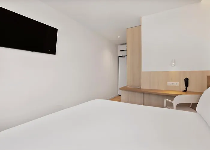 Hotel B&B Hotel Viana Do Castelo 3*